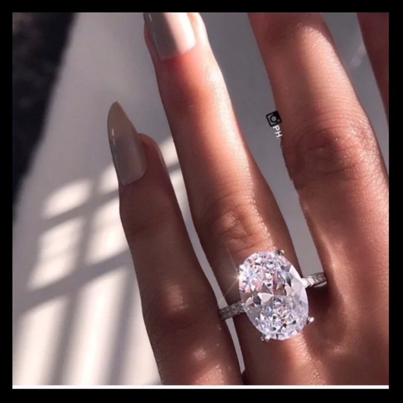 π New Simulated π Sterling Silver Zirconiaπ°πΌπ - Picture 6 of 8